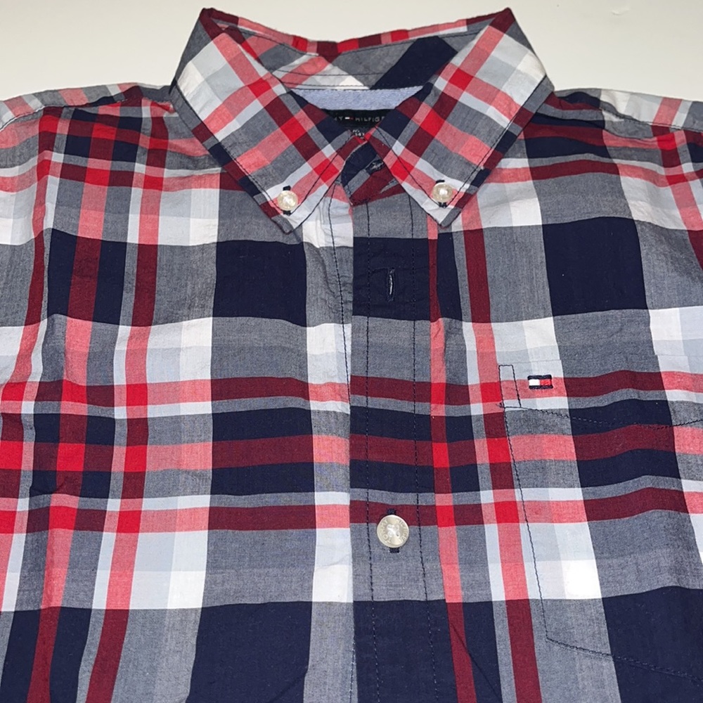 Boys Hilfiger Plaid Casual Long Sleeved Shirt - Large 12/14 - Picture 2 of 4